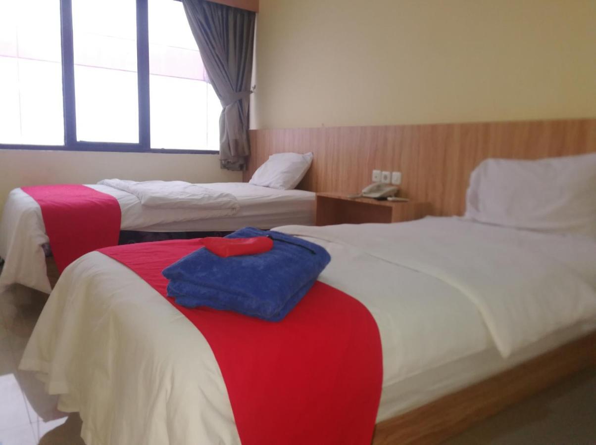 Hotel Mayang Sari 2 Jambi Zewnętrze zdjęcie